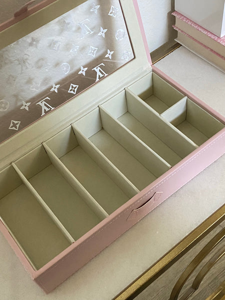 Pink sunglasses holder